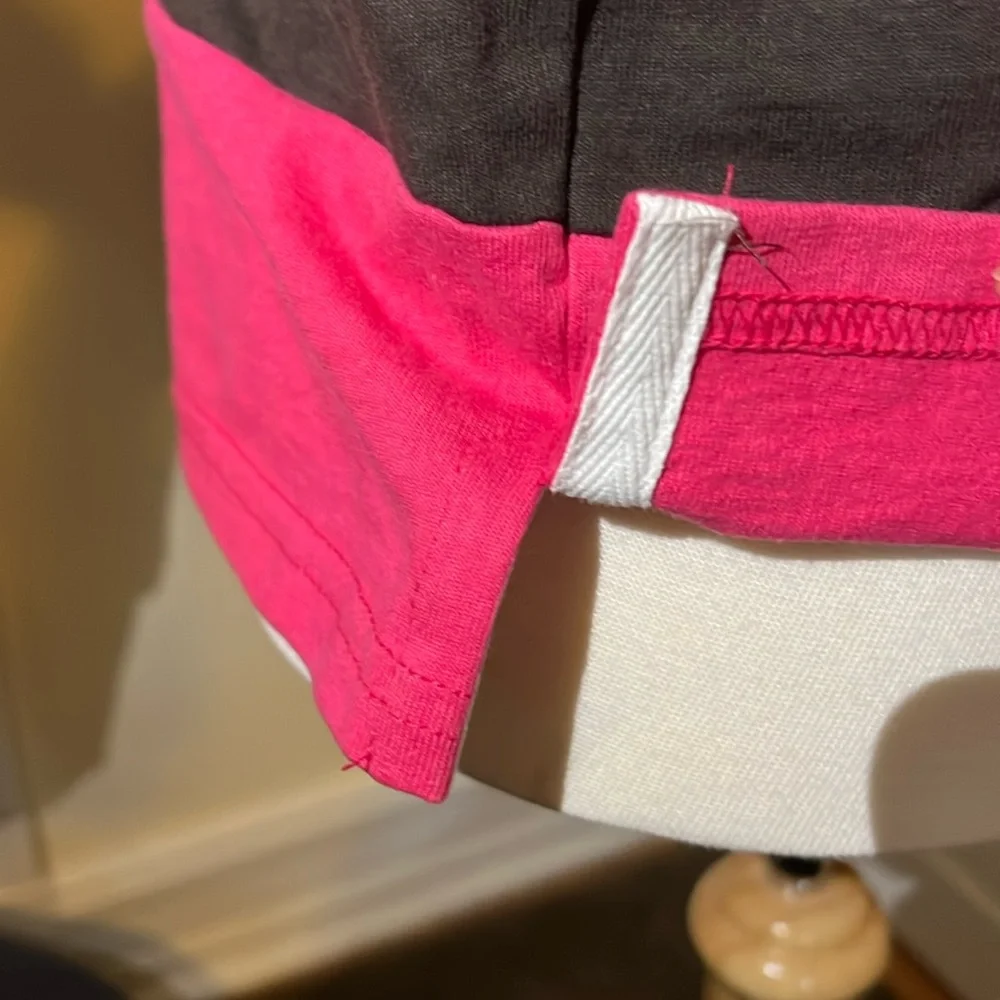 Men’s, New without Tags, XL, Magill Hockney Rugby, paneled chocolate brown &pink - Picture 4 of 7